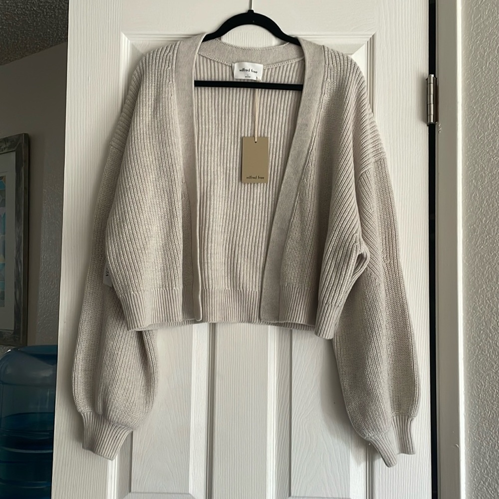 🆕 ARITZIA Heavy Chunky Knitted Sweater